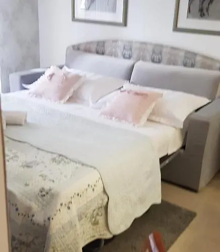 Lungomare Apartment *